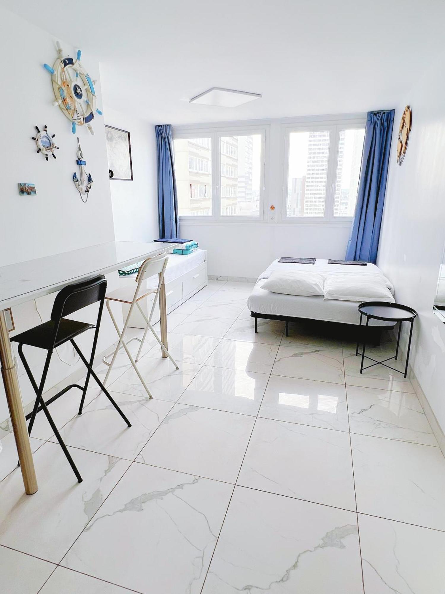 Apartment Near Subway And Supermarket Paris Eksteriør bilde
